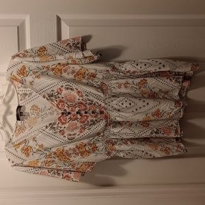 1x Suzanne Betro Blouse